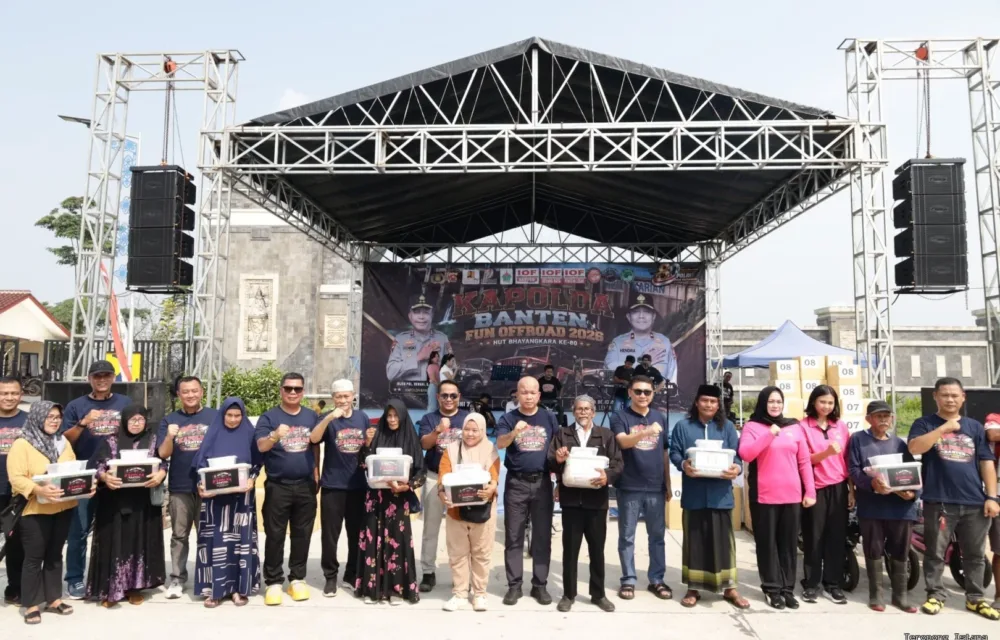 Semarak Hari Bhayangkara Ke-80, Polda Banten Salurkan Bantuan Sosial Dan Gelar Fun Offroad Di Karian