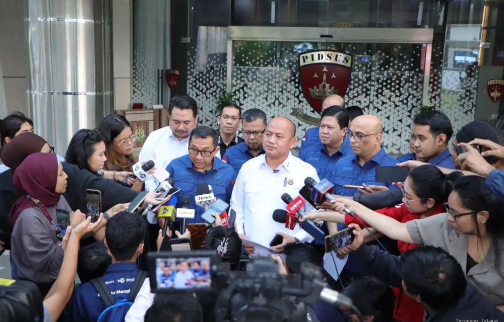 Ghs Ditahan, Diduga Atur Titik Dapur Sppg Dan Beri Uang Ke Pimpinan Bgn