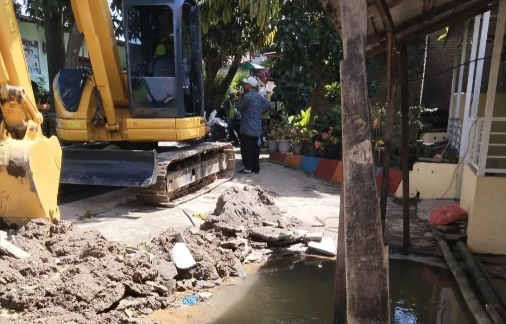 Tirtanadi Lakukan Perawatan Jdu Di Jalan Purwo Delitua, Pelanggan Diminta Tampung Air