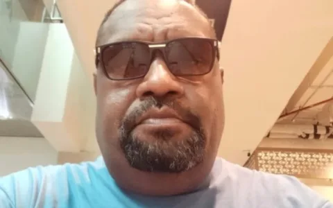 Ronald Konjol Minta Gubernur Papua Barat Daya Buka Dialog dengan Mama-Mama Pedagang OAP